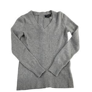 Banana Republic Women’s Sweater S Filpucci Gray Button-Back V-Neck Wool Cashmere